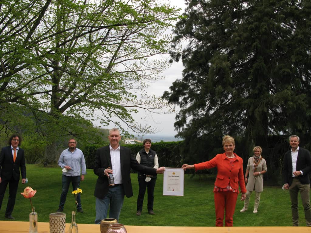 Unser Grauburgunder Vorfreude als Wein des Monats August ausgezeichnet